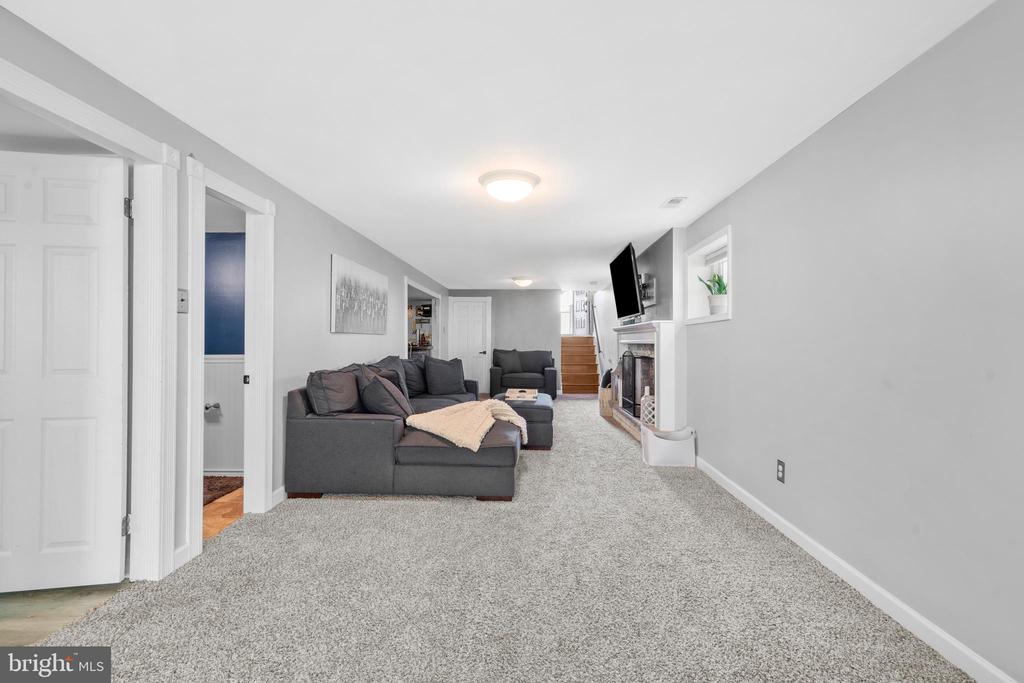15146 Ina Dr