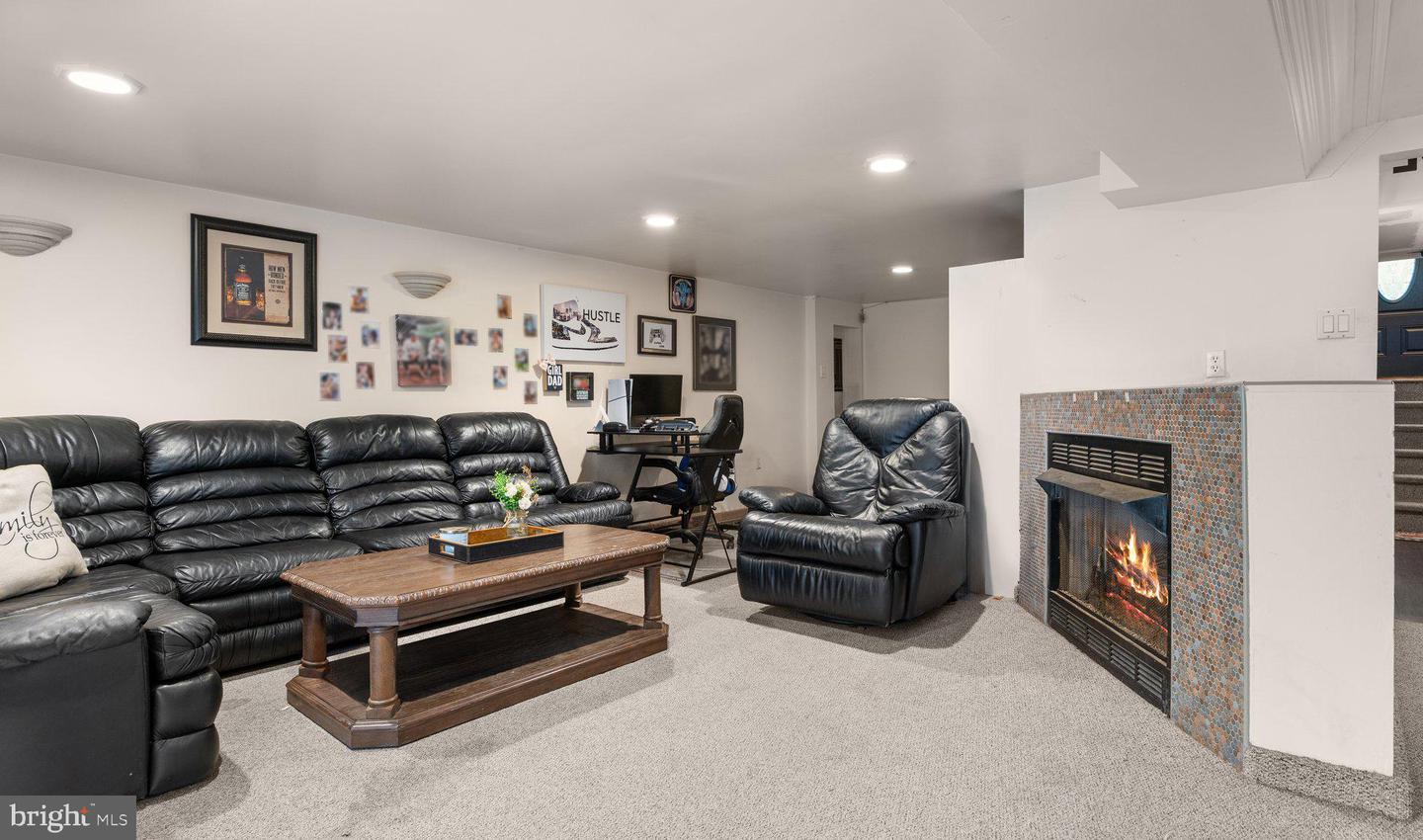 3318 Fairdale Rd