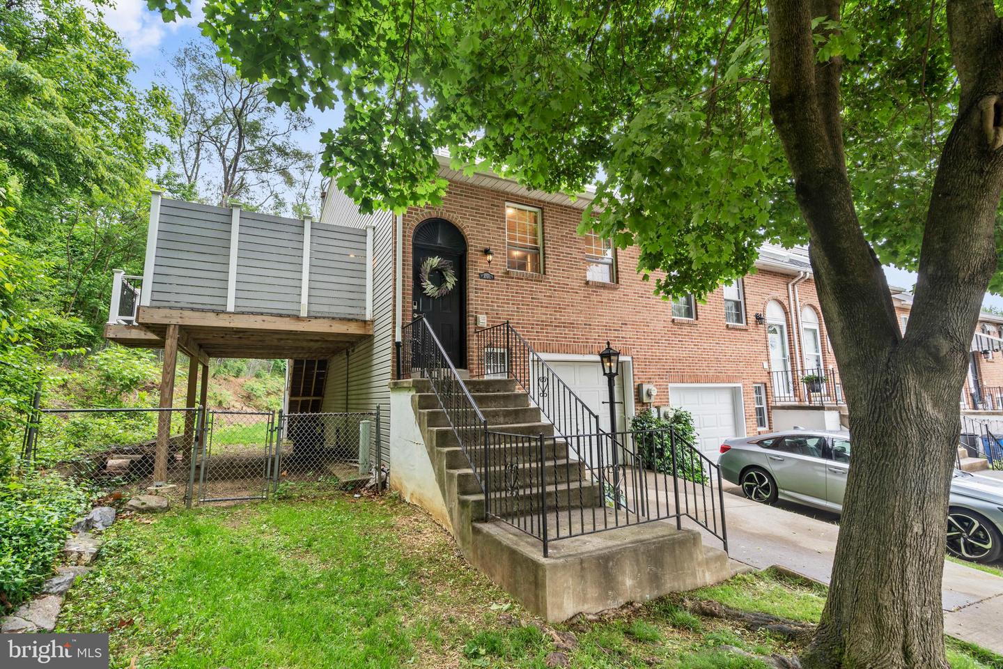 3701 Barner Pl