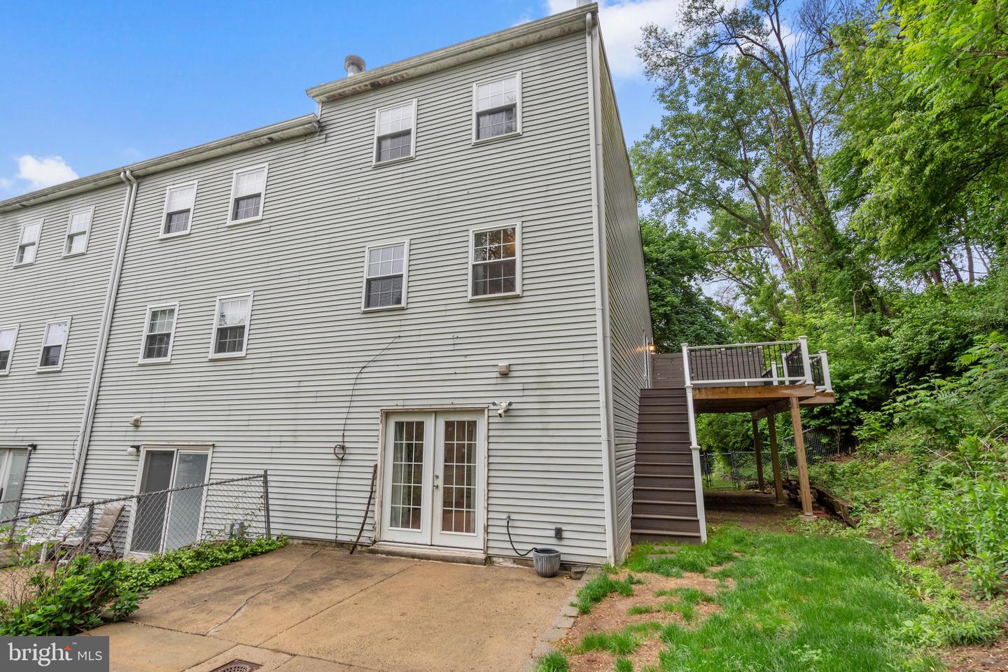 3701 Barner Pl