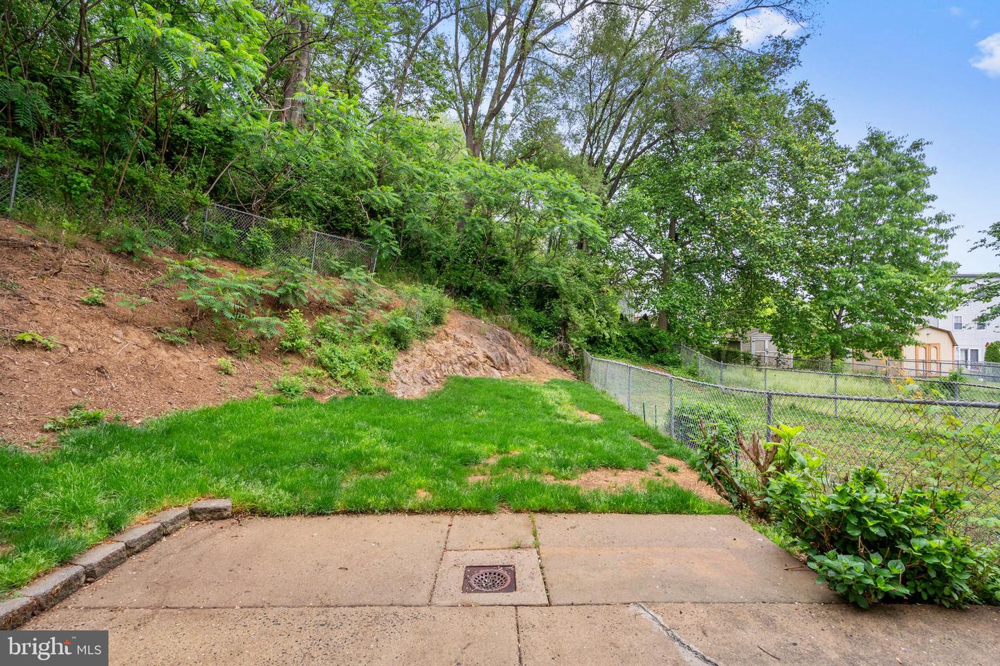 3701 Barner Pl