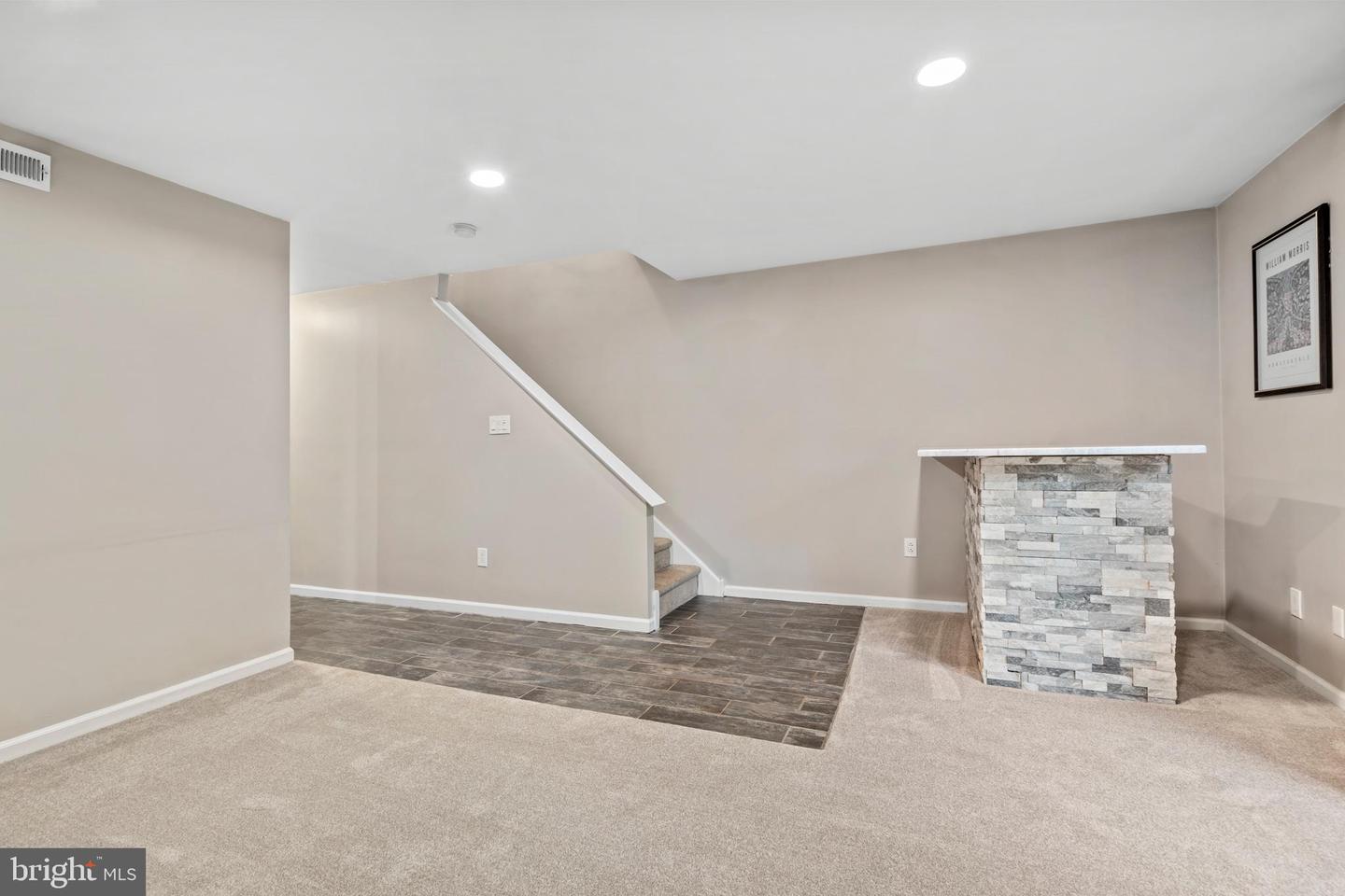 3701 Barner Pl