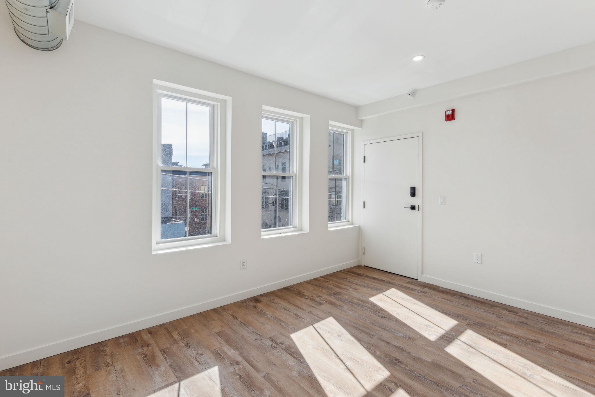610 S 6TH ST #4B