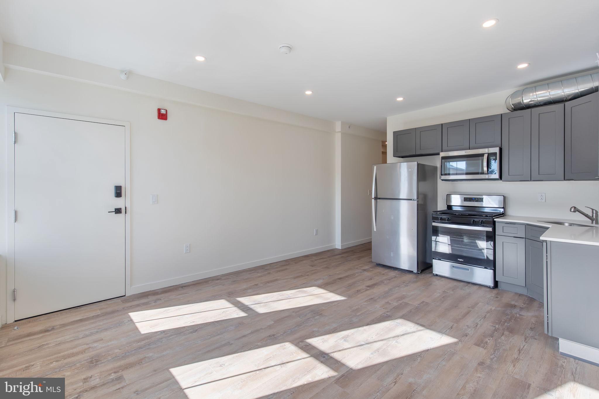 610 S 6TH ST #4B