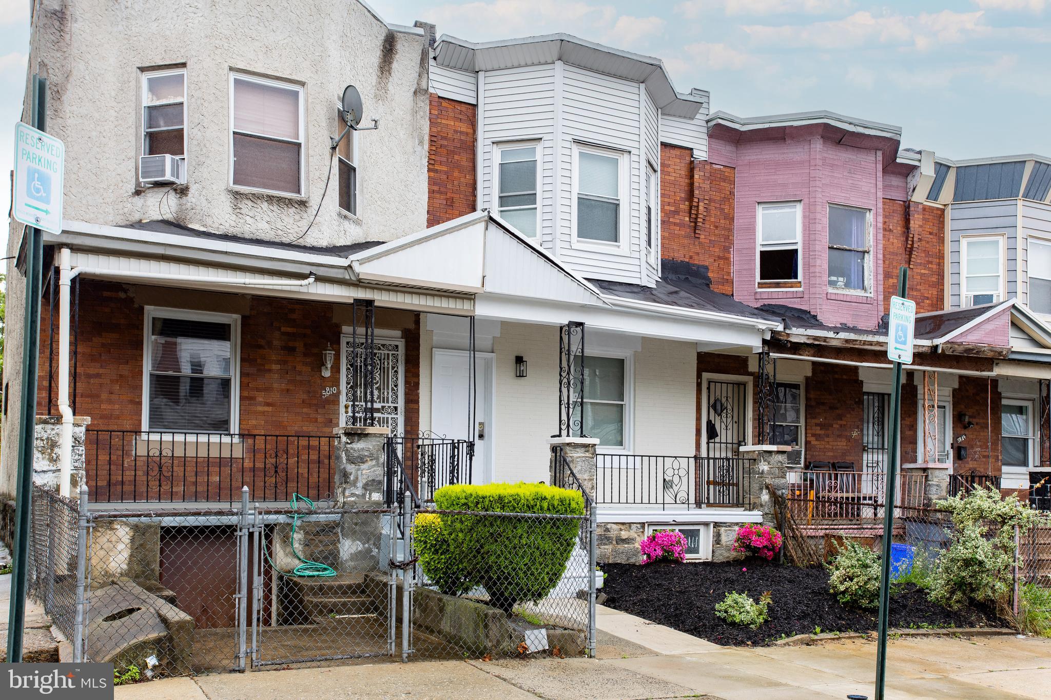 5812 Trinity St