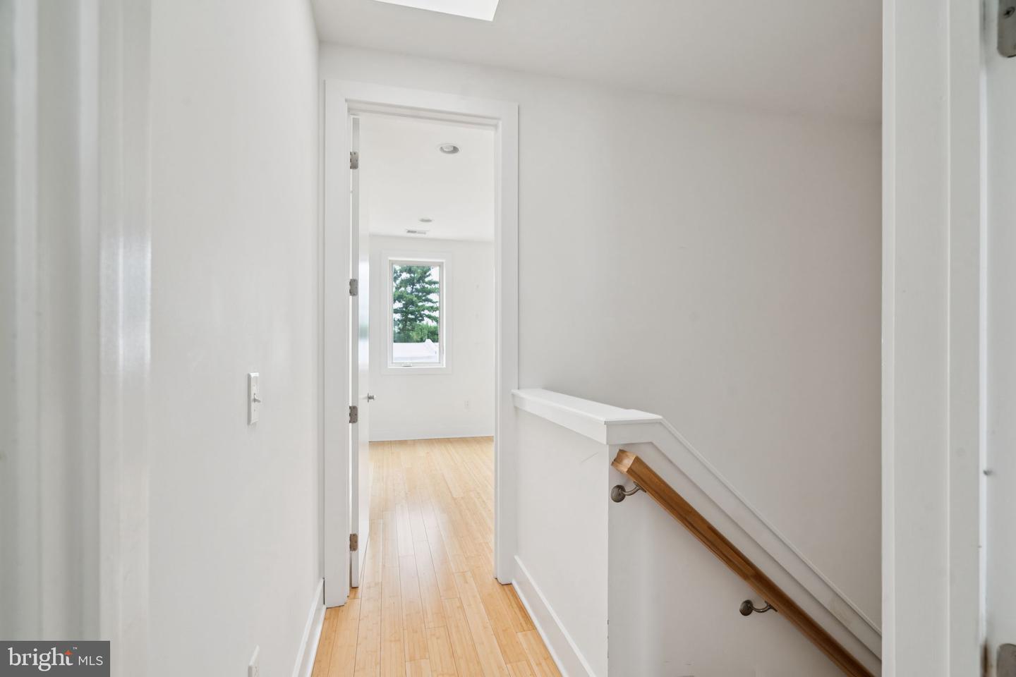315 Dupont St