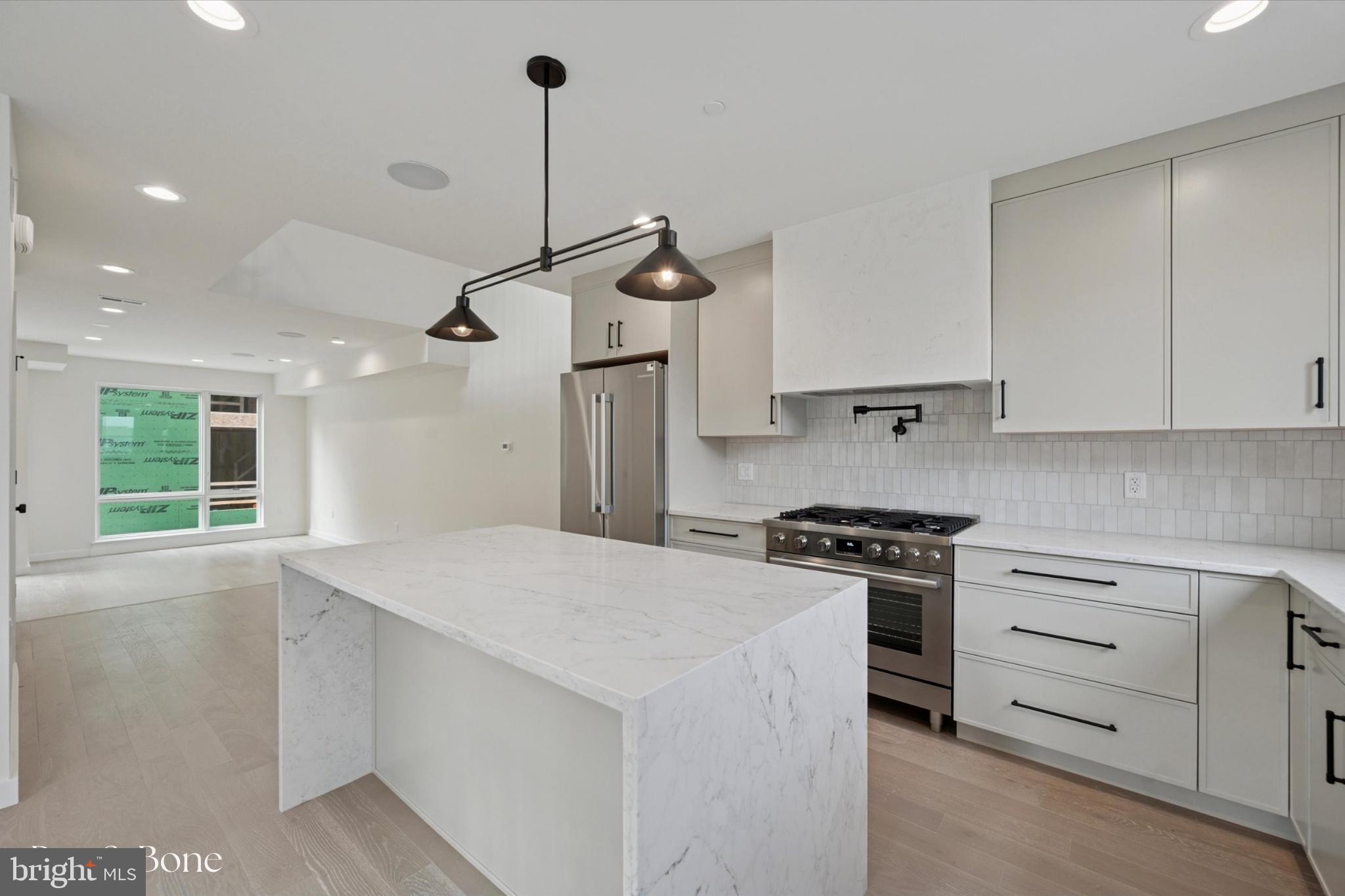 614 Brenna Walk