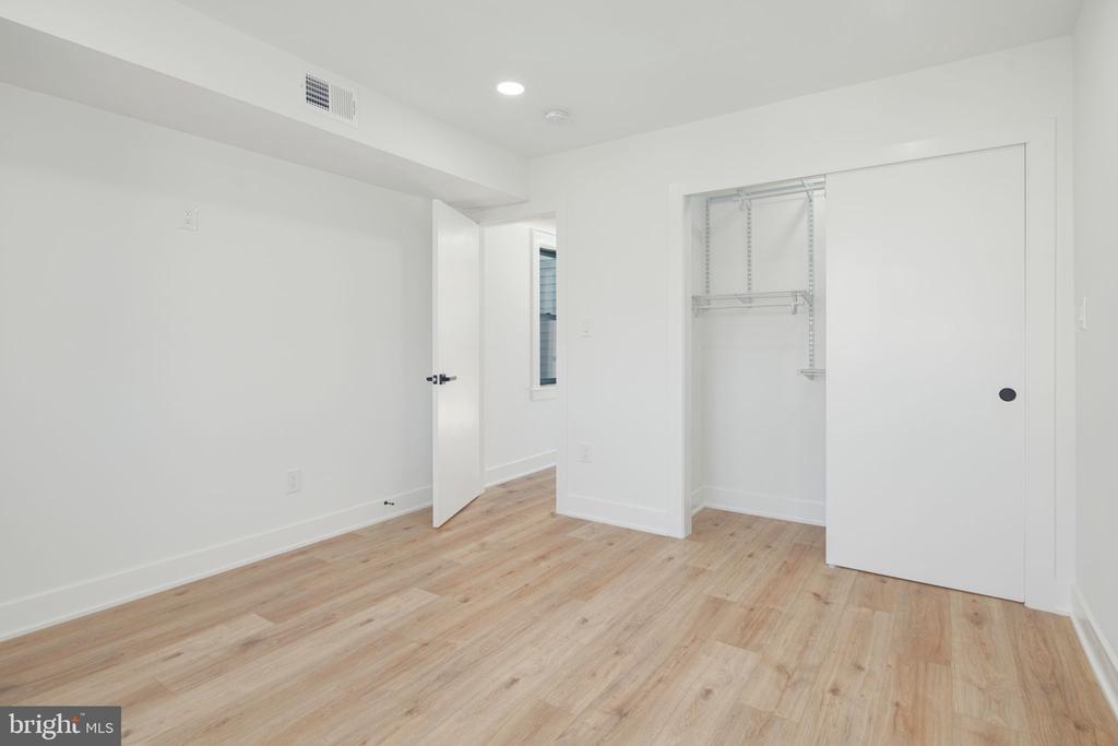 109 BROWN ST