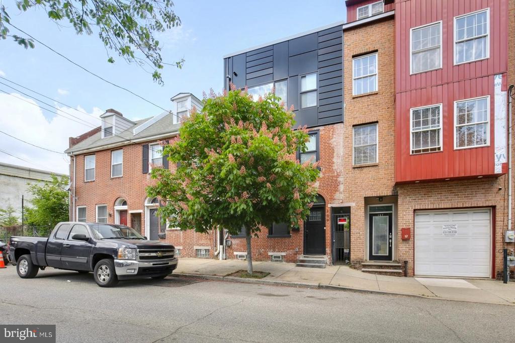 109 BROWN ST
