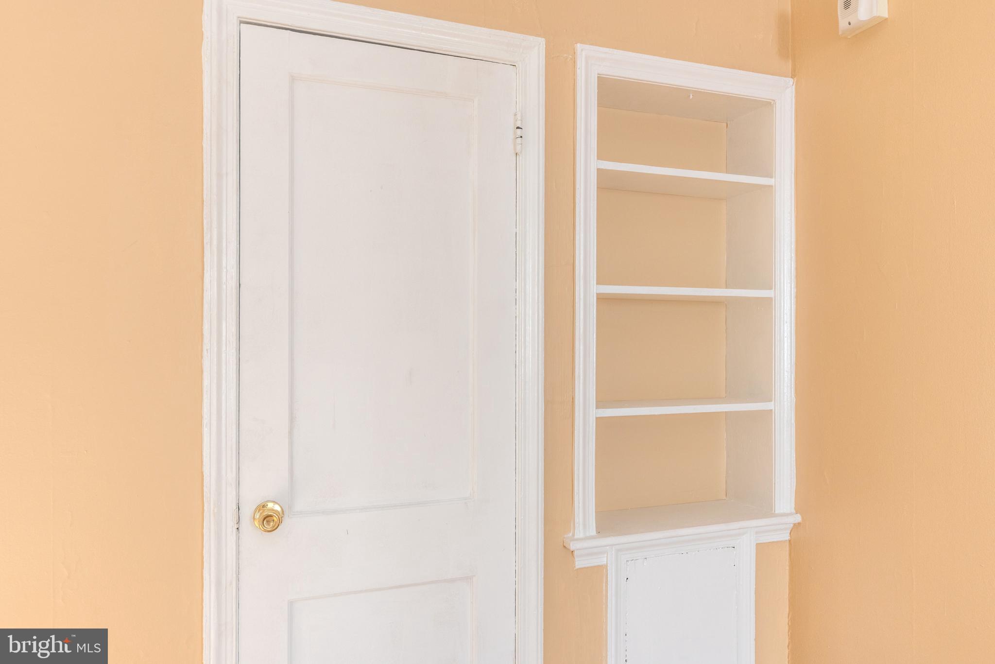 2032 CHESTNUT ST #2F