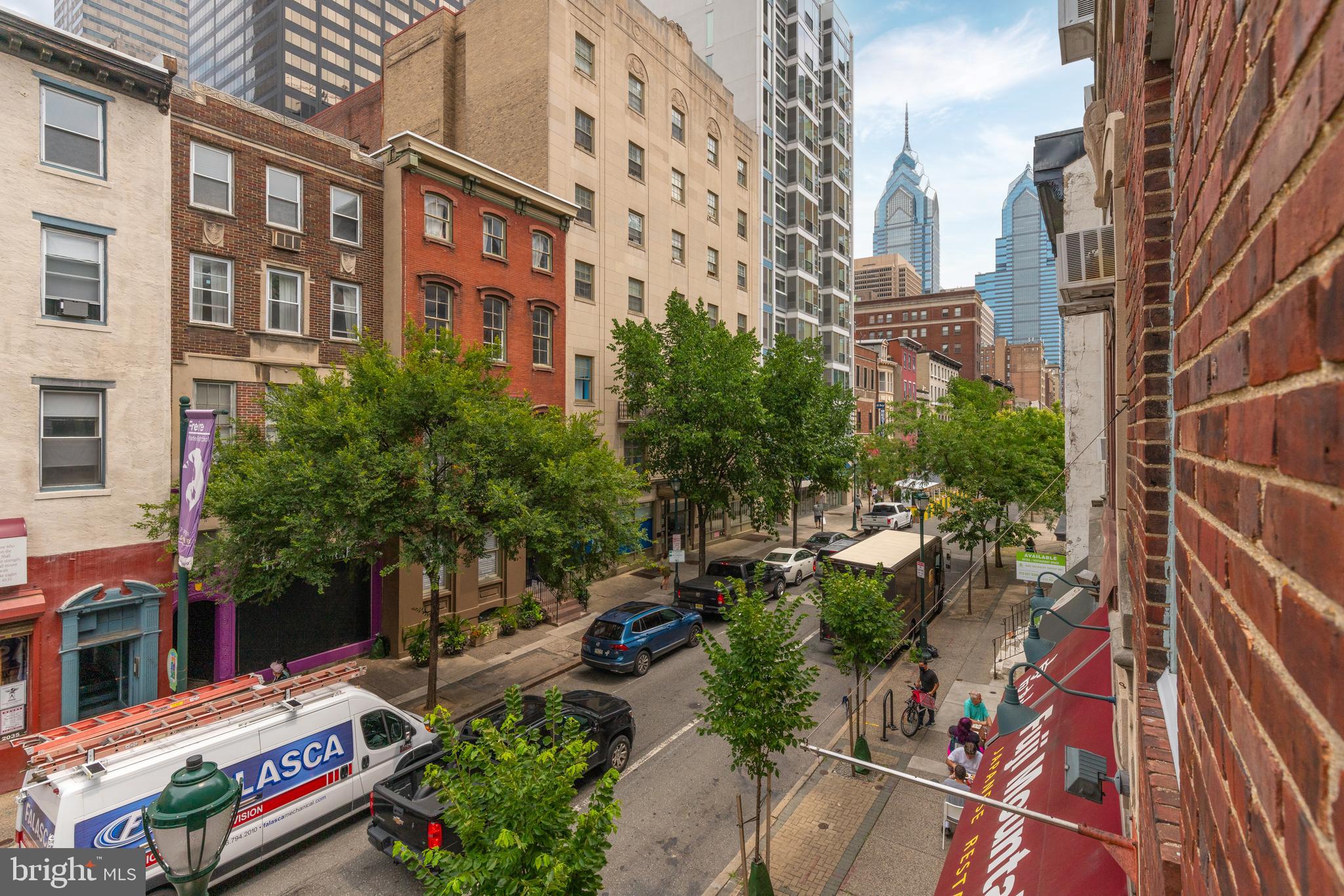 2032 CHESTNUT ST #2F