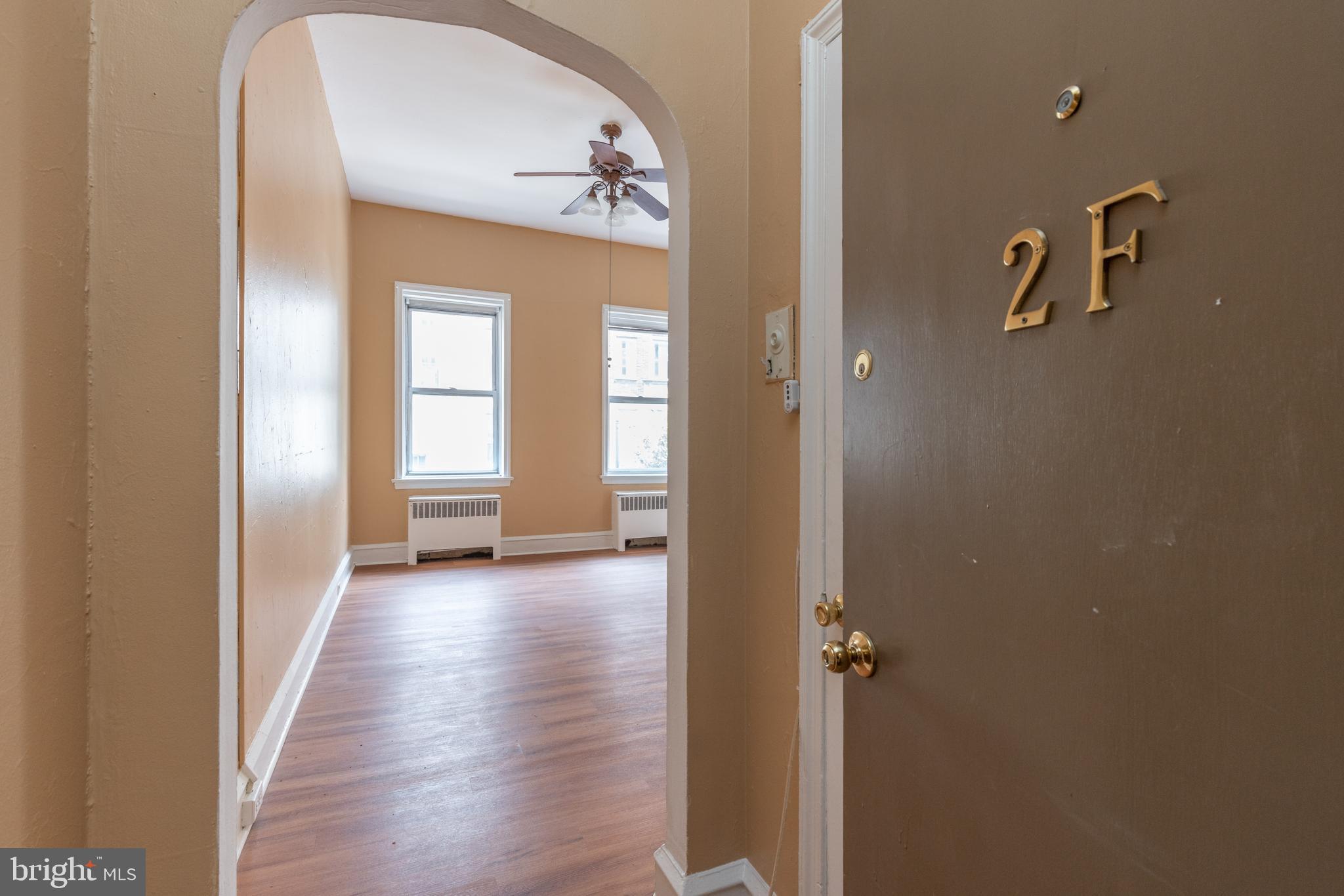 2032 CHESTNUT ST #2F