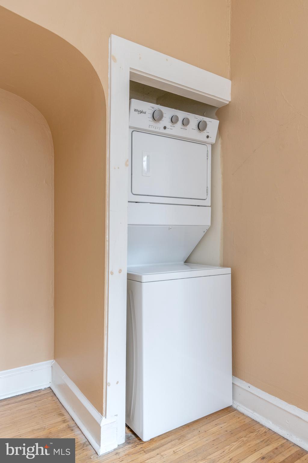 2032 CHESTNUT ST #2F