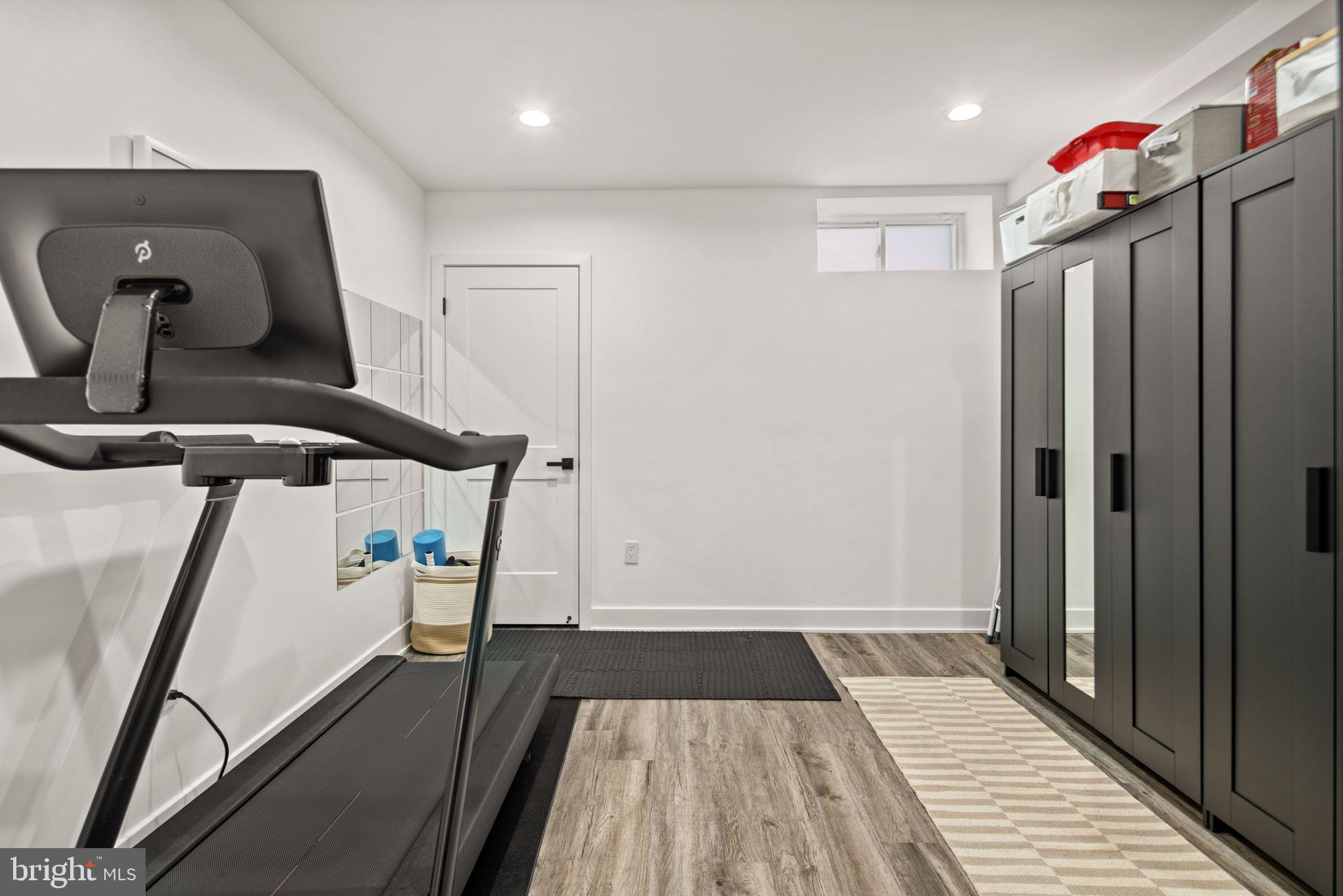 2557 TULIP STREET