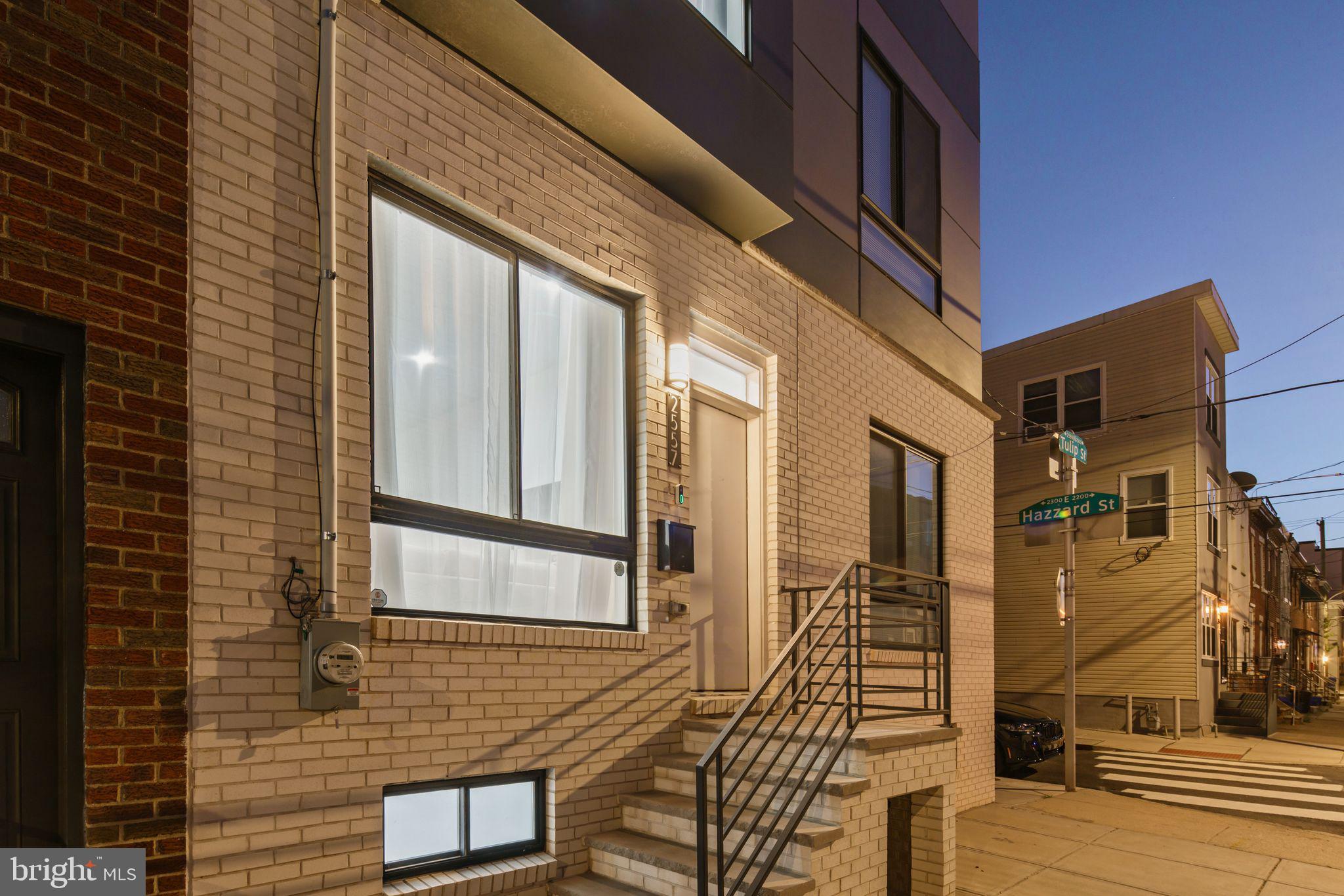 2557 TULIP STREET