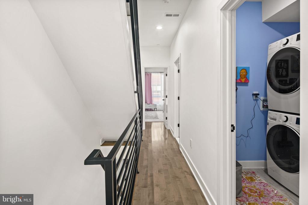 2557 TULIP STREET