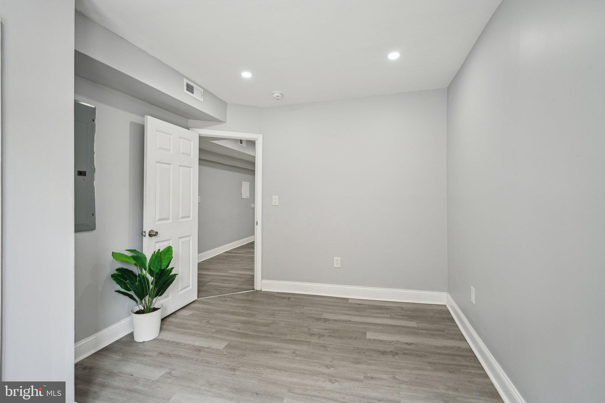1419 S 56TH STREET