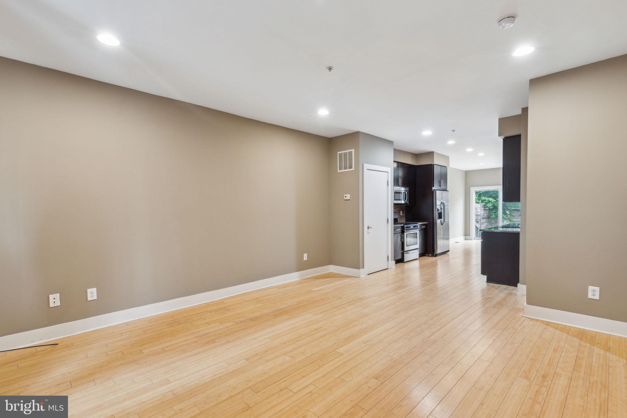 2205 Martha St