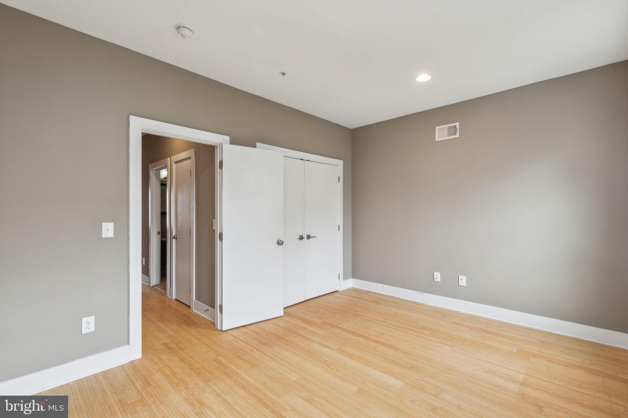 2205 Martha St