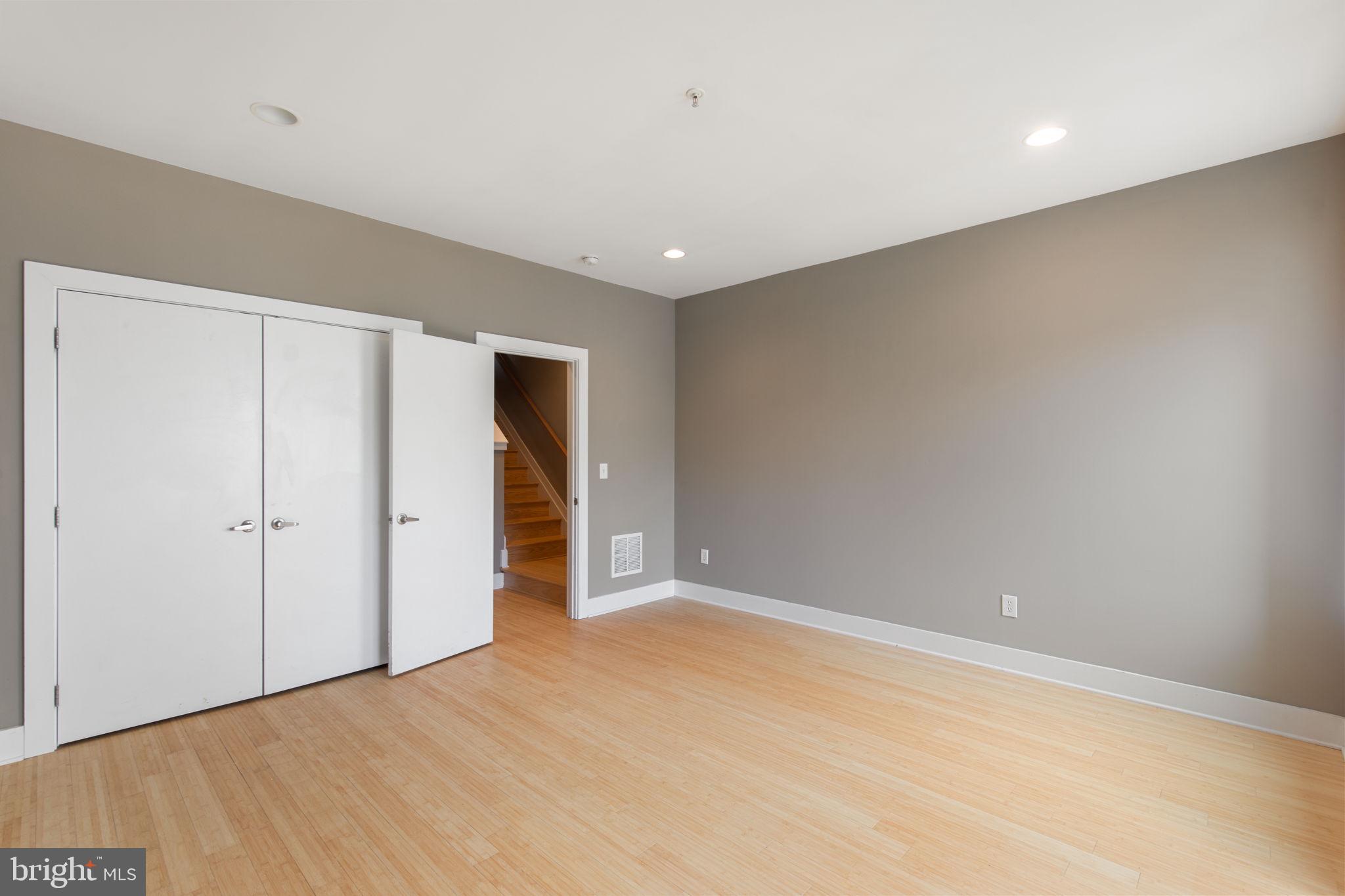 2205 Martha St