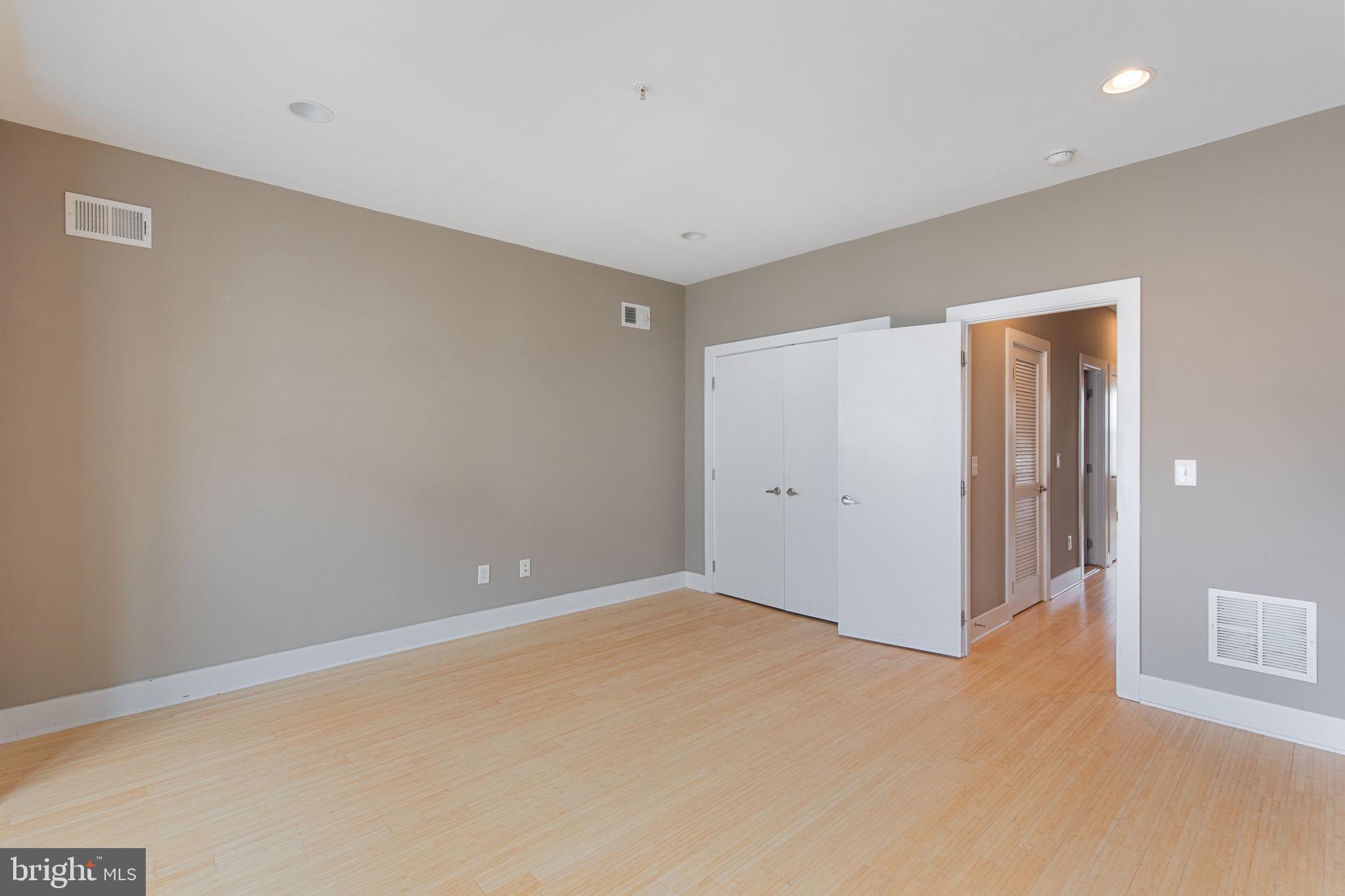 2205 Martha St