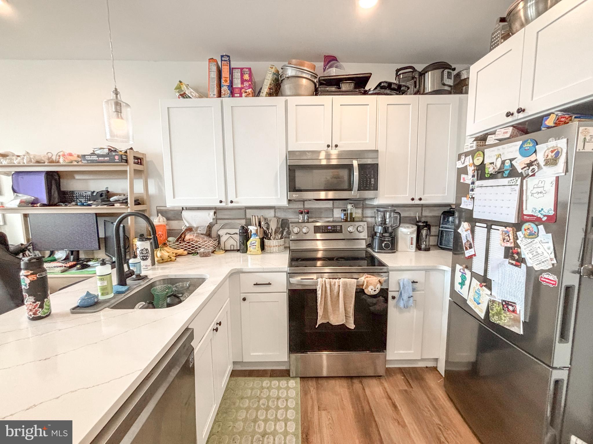 2214 N FRONT ST #402