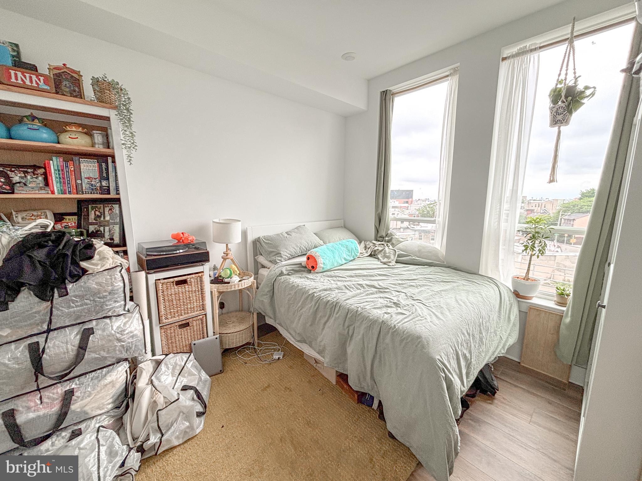 2214 N FRONT ST #402