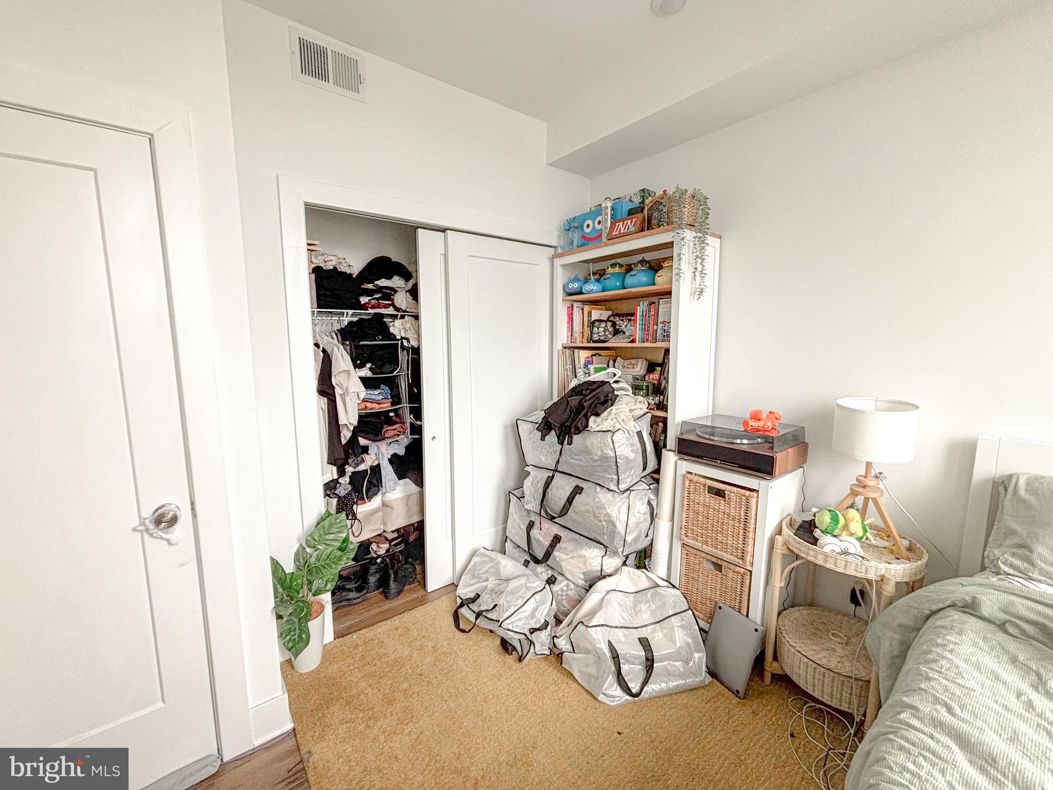 2214 N FRONT ST #402