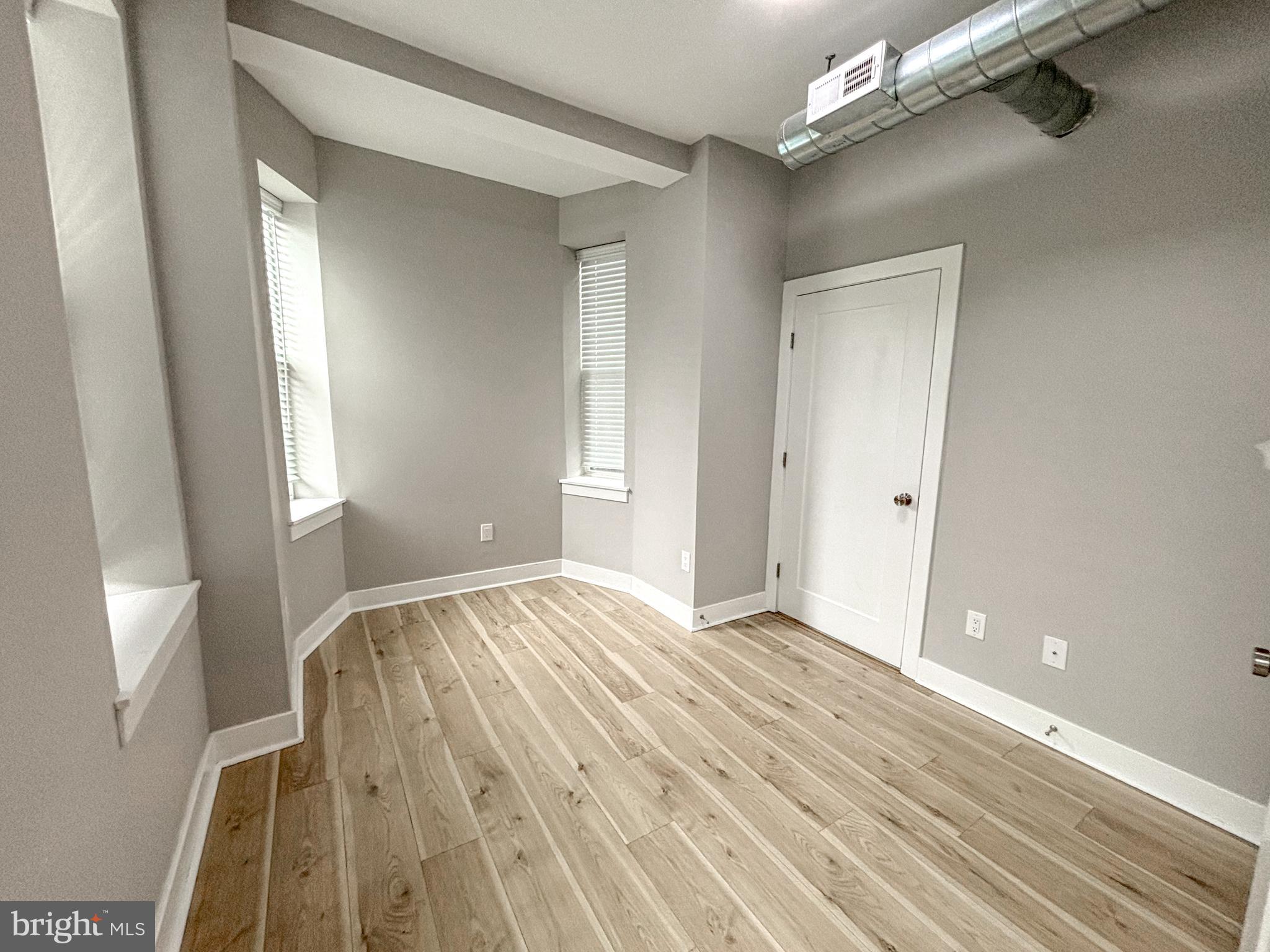 100 W SUSQUEHANNA AVE