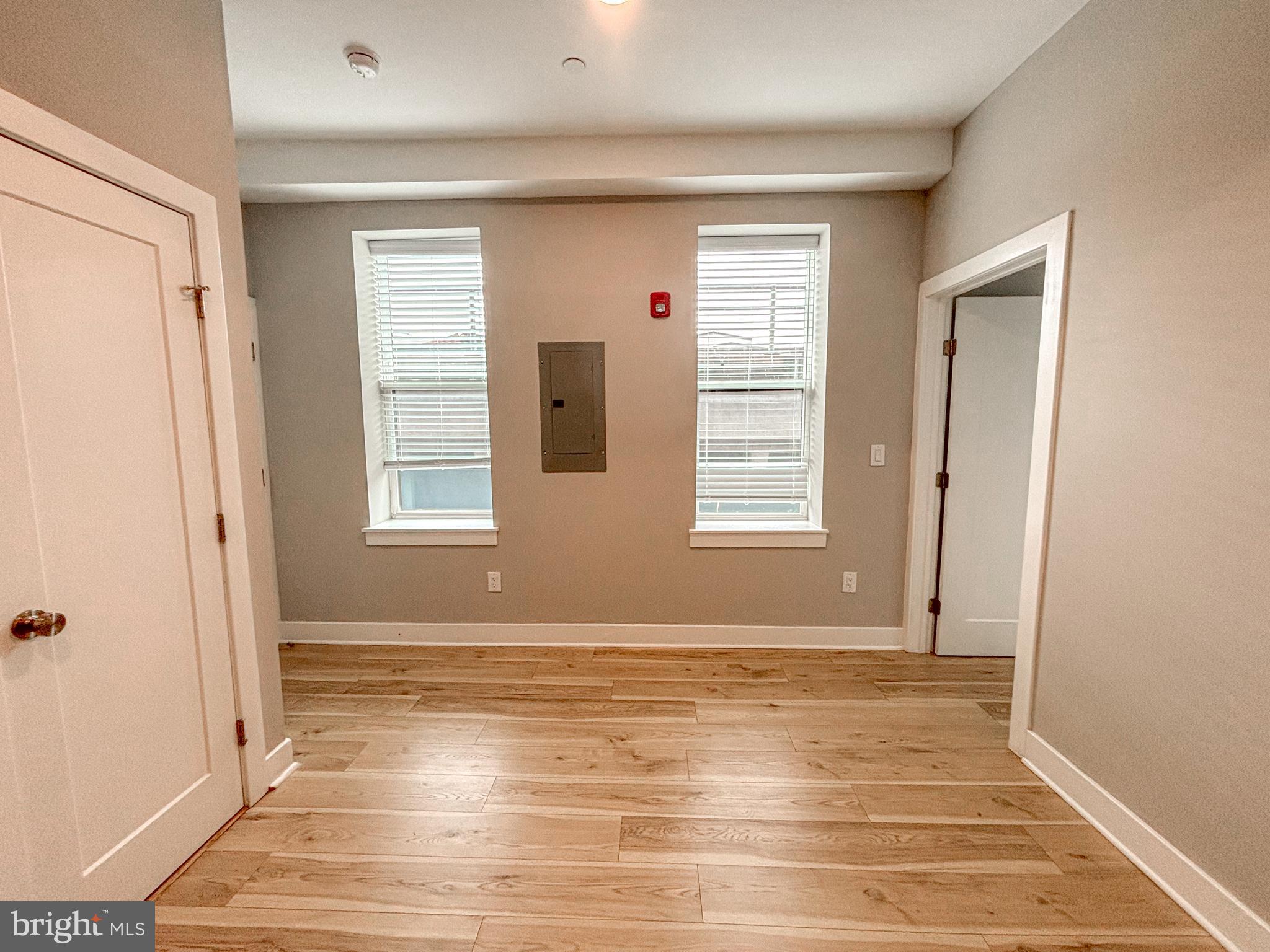 100 W SUSQUEHANNA AVE
