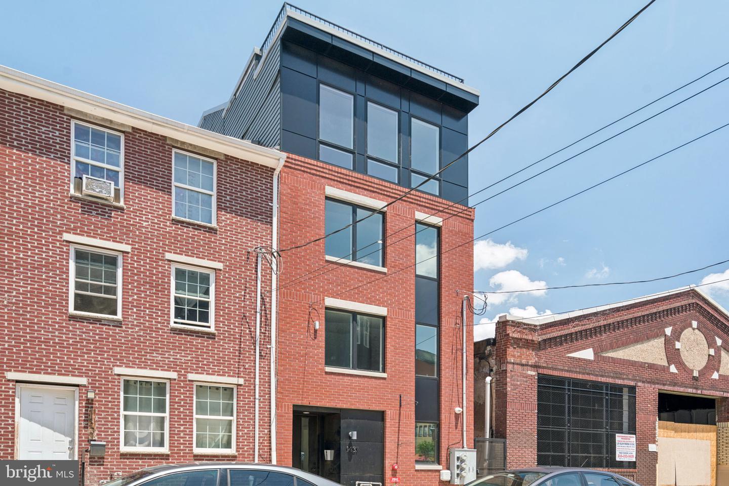 1437 PARRISH ST #1
