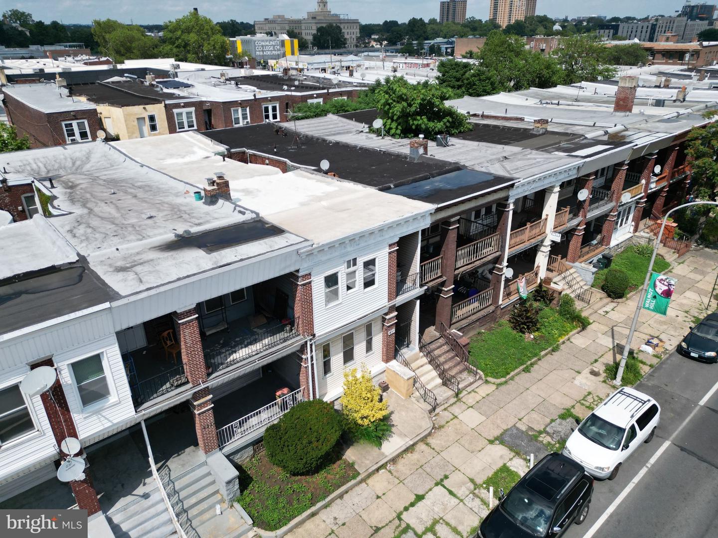 4837 Walnut St
