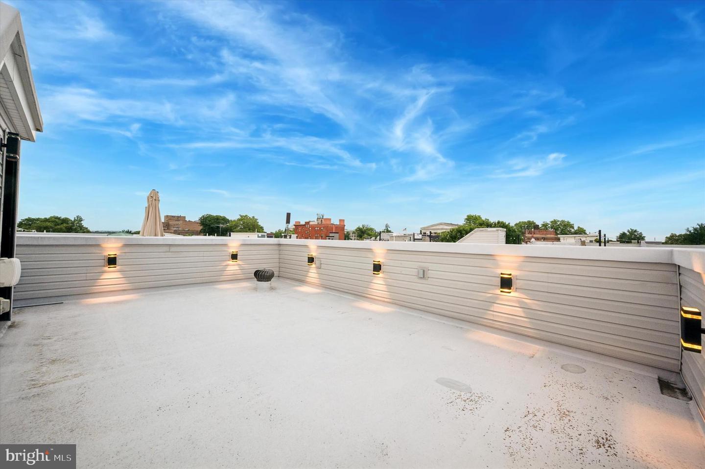 871 N 20th St #3
