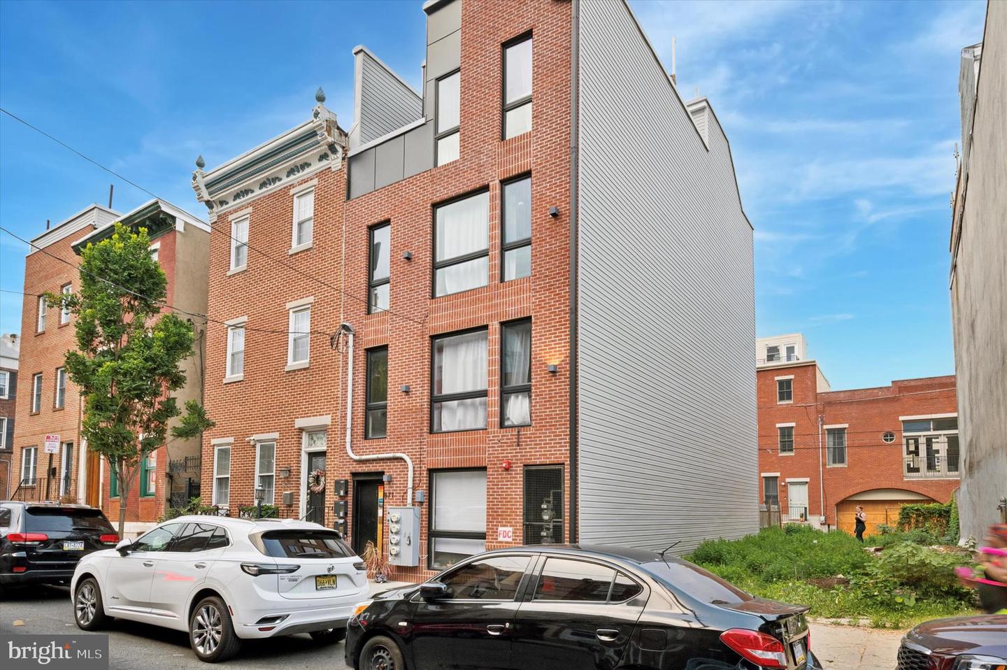 871 N 20th St #3