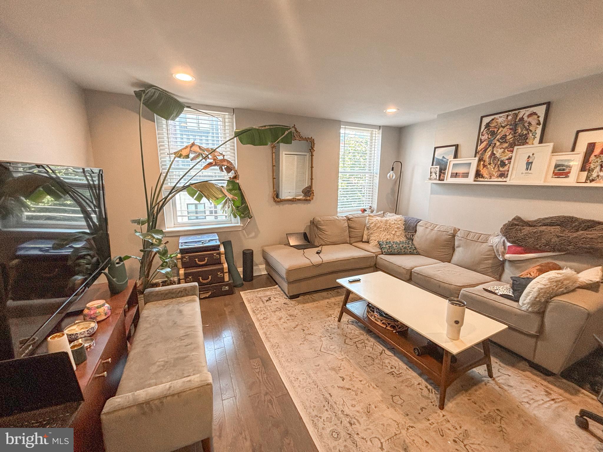 1618 FITZWATER ST #2