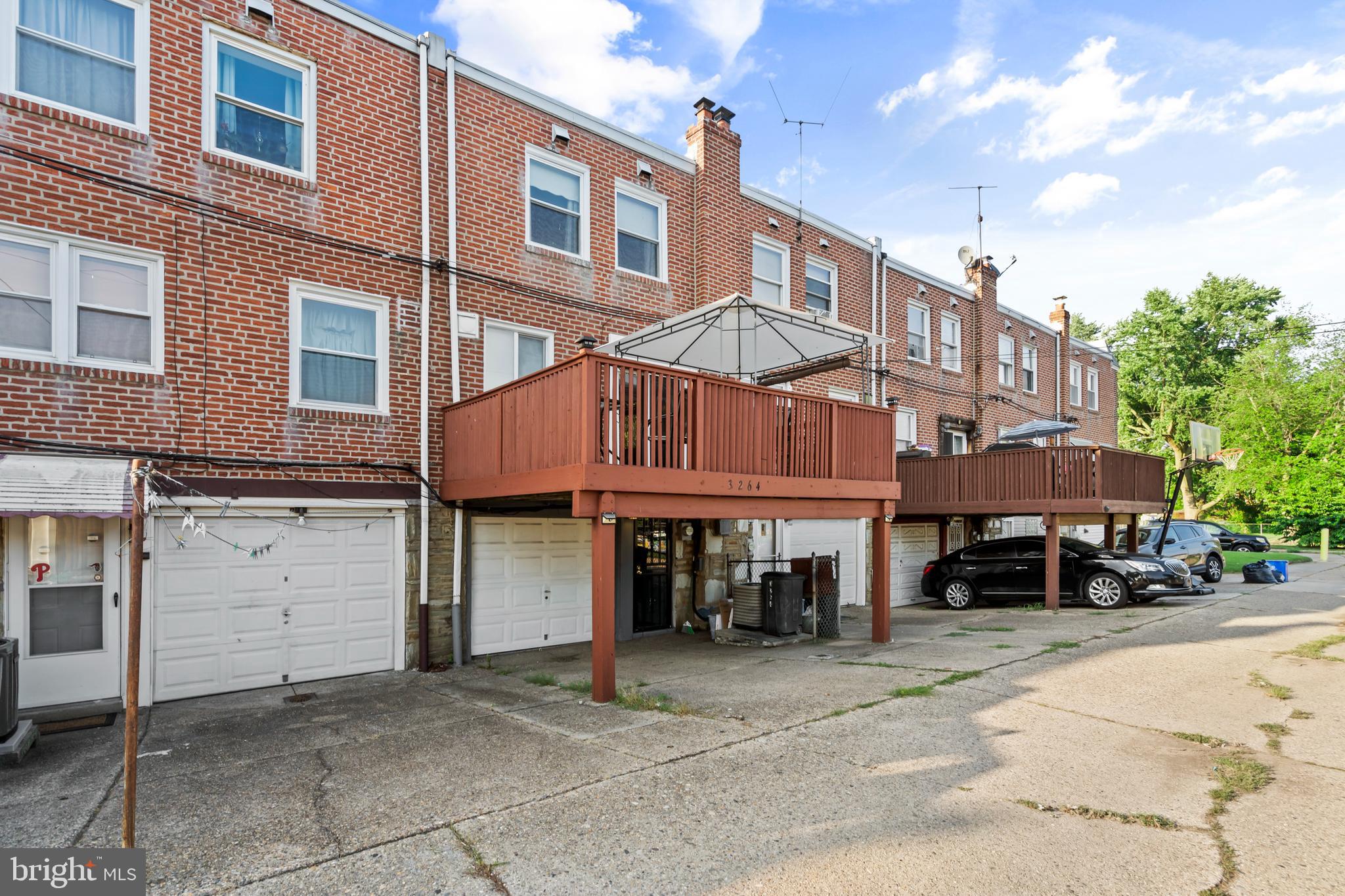 3264 Fordham Rd