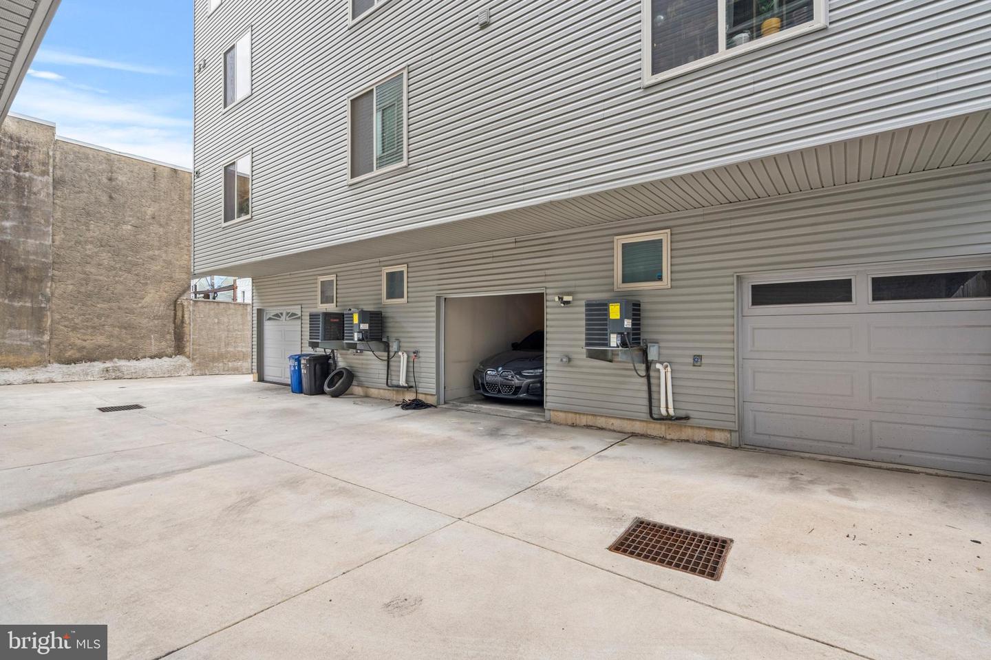 2615 E Harold St #5