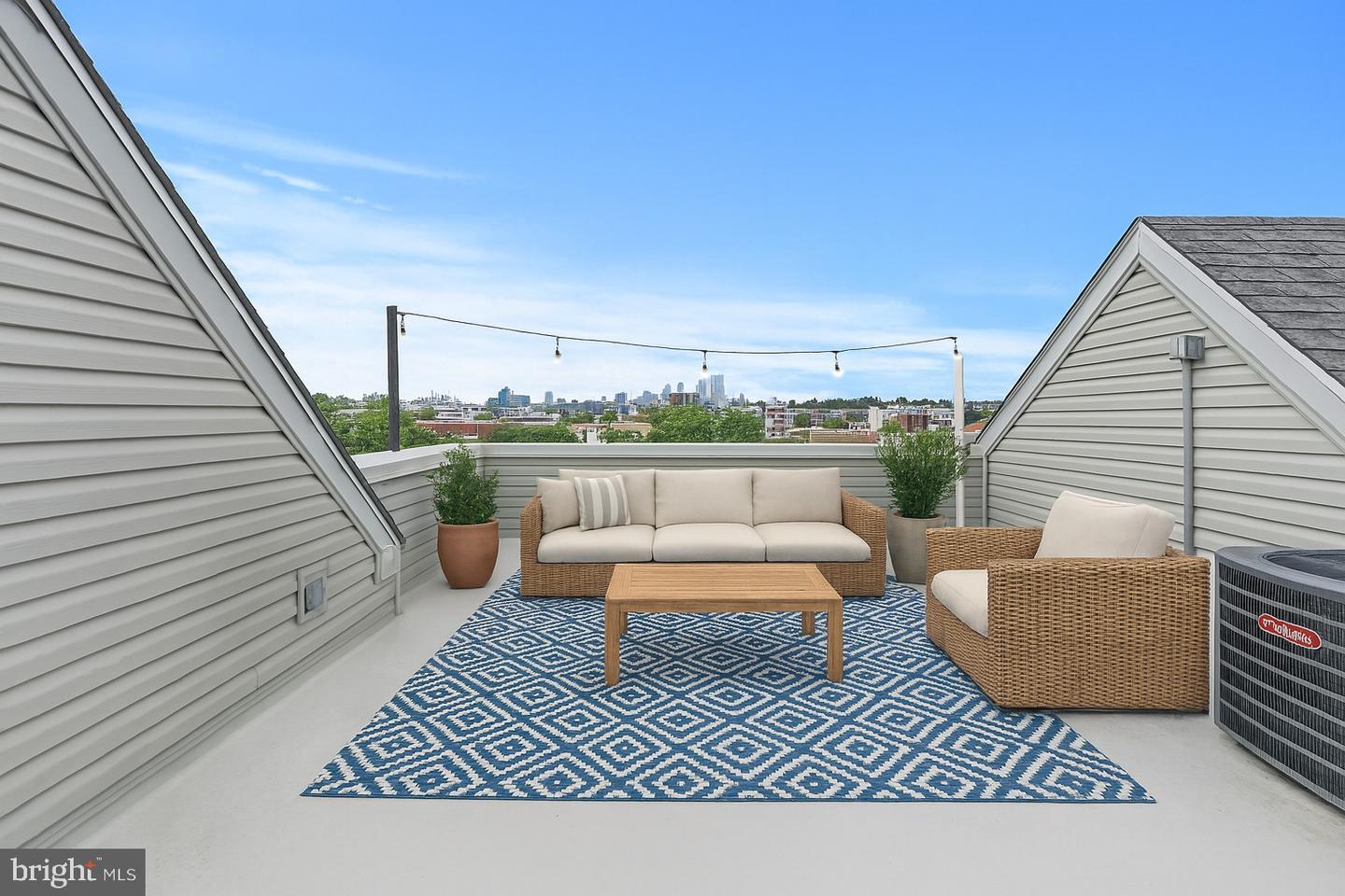 2615 E Harold St #5