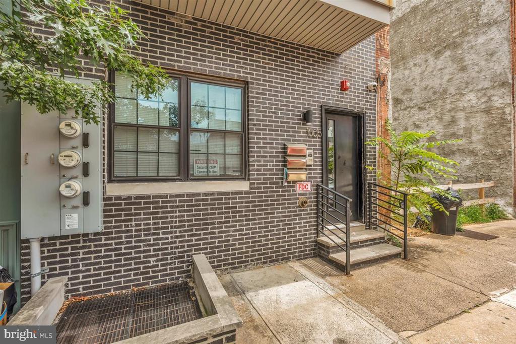 1005 N MARSHALL STREET