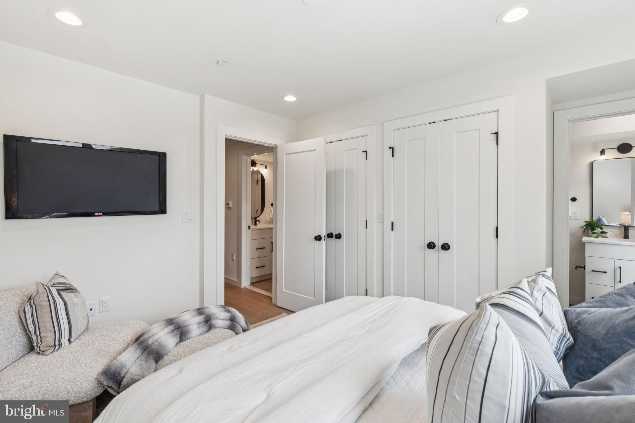 608 Brenna Walk