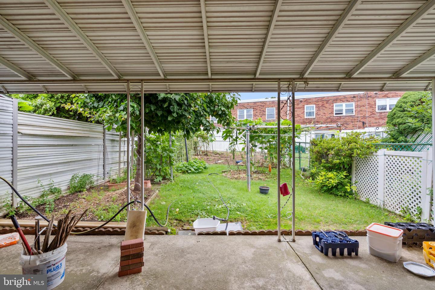 11932 Farwell Rd