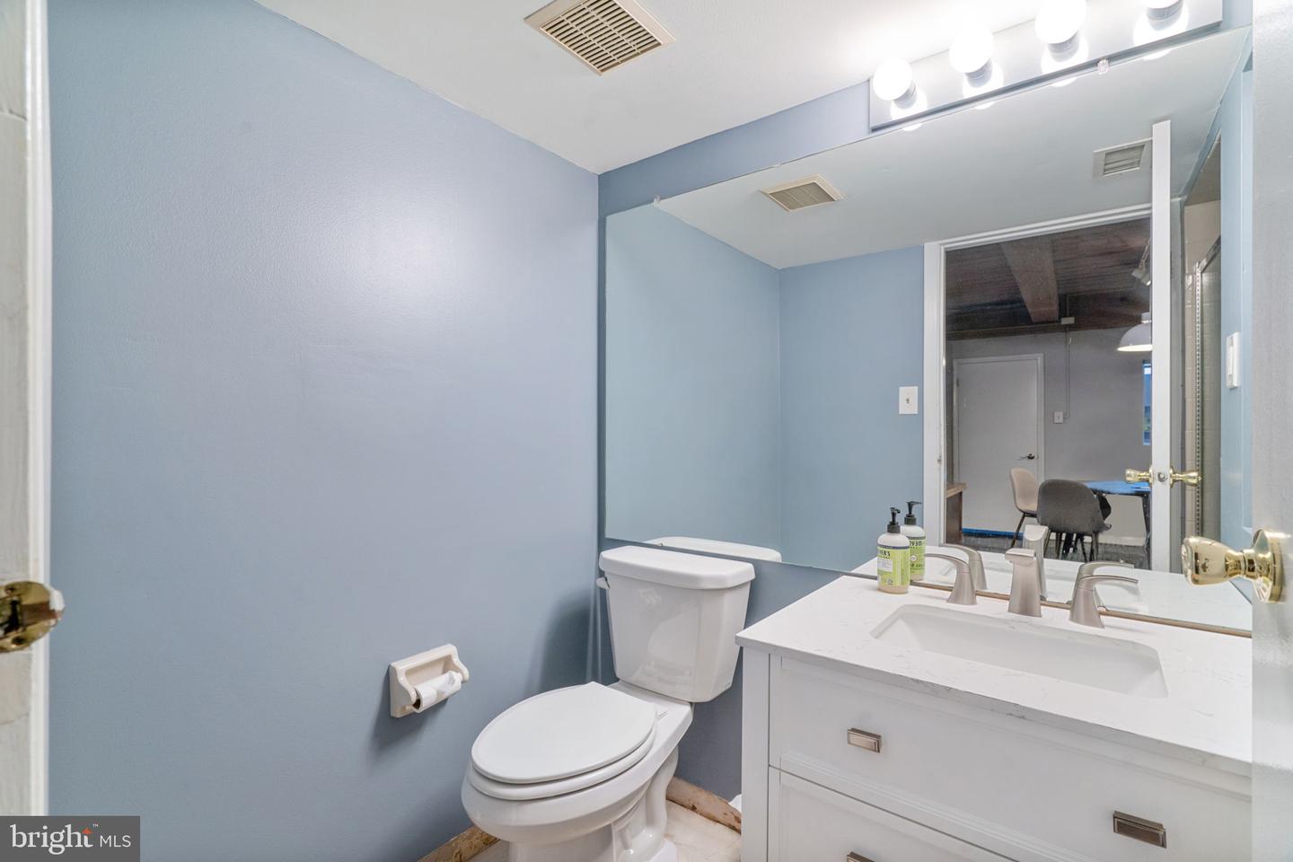115-19 Cuthbert St #B