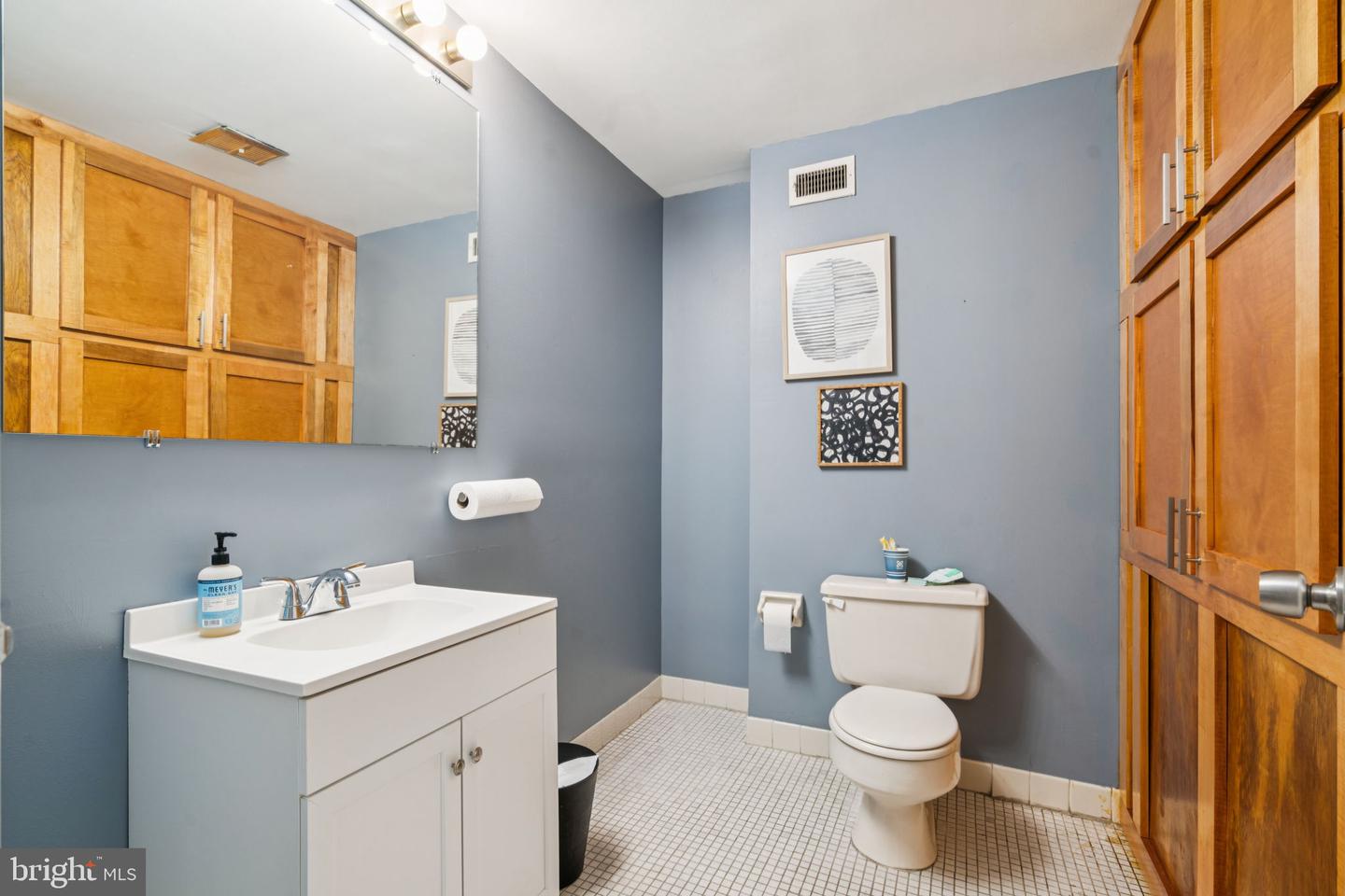 115-19 Cuthbert St #B