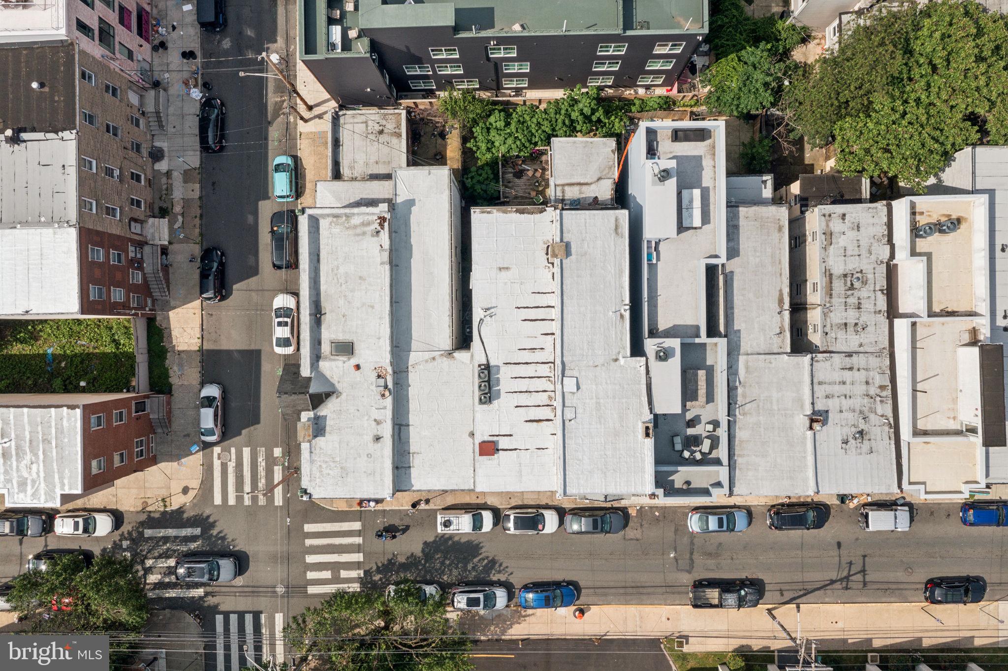 1733 W Montgomery Ave