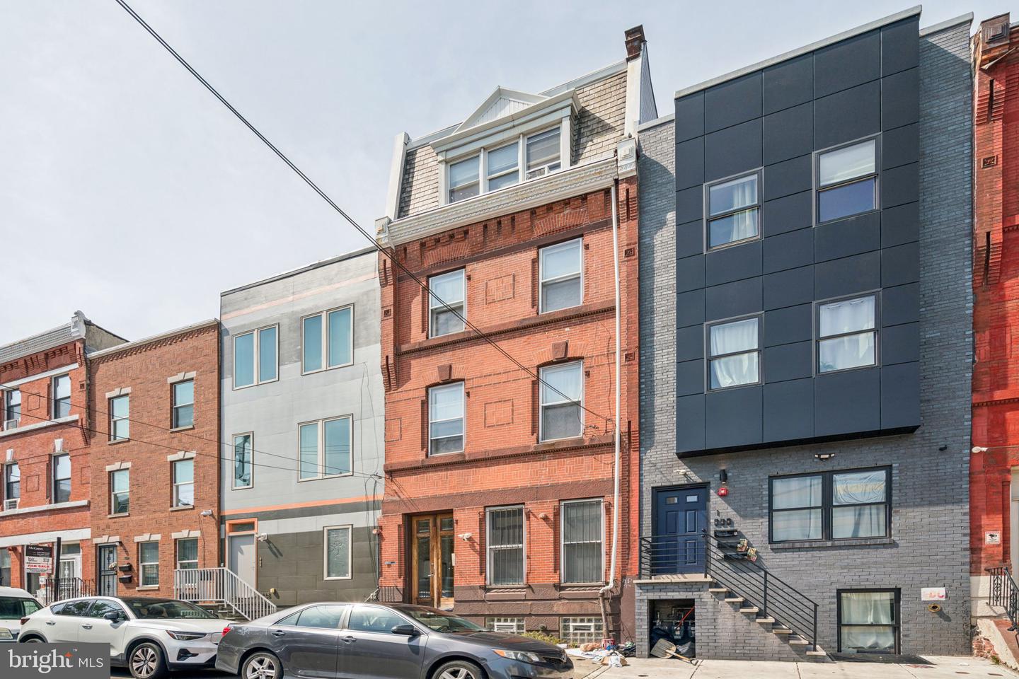 1733 W Montgomery Ave