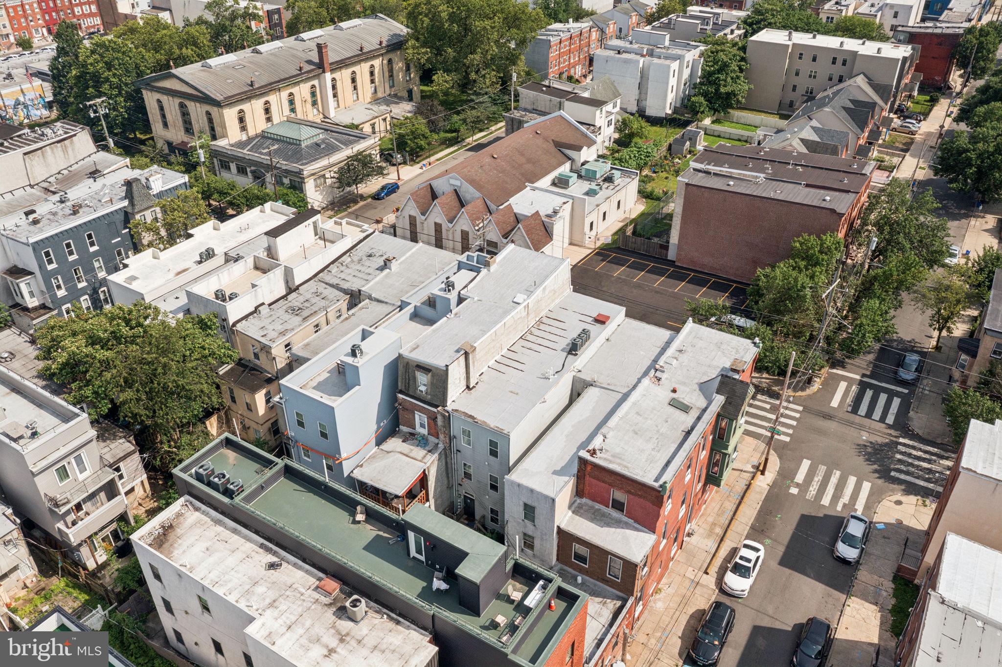 1733 W Montgomery Ave