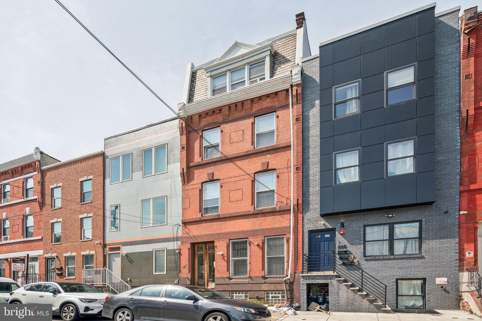 1733 W Montgomery Ave