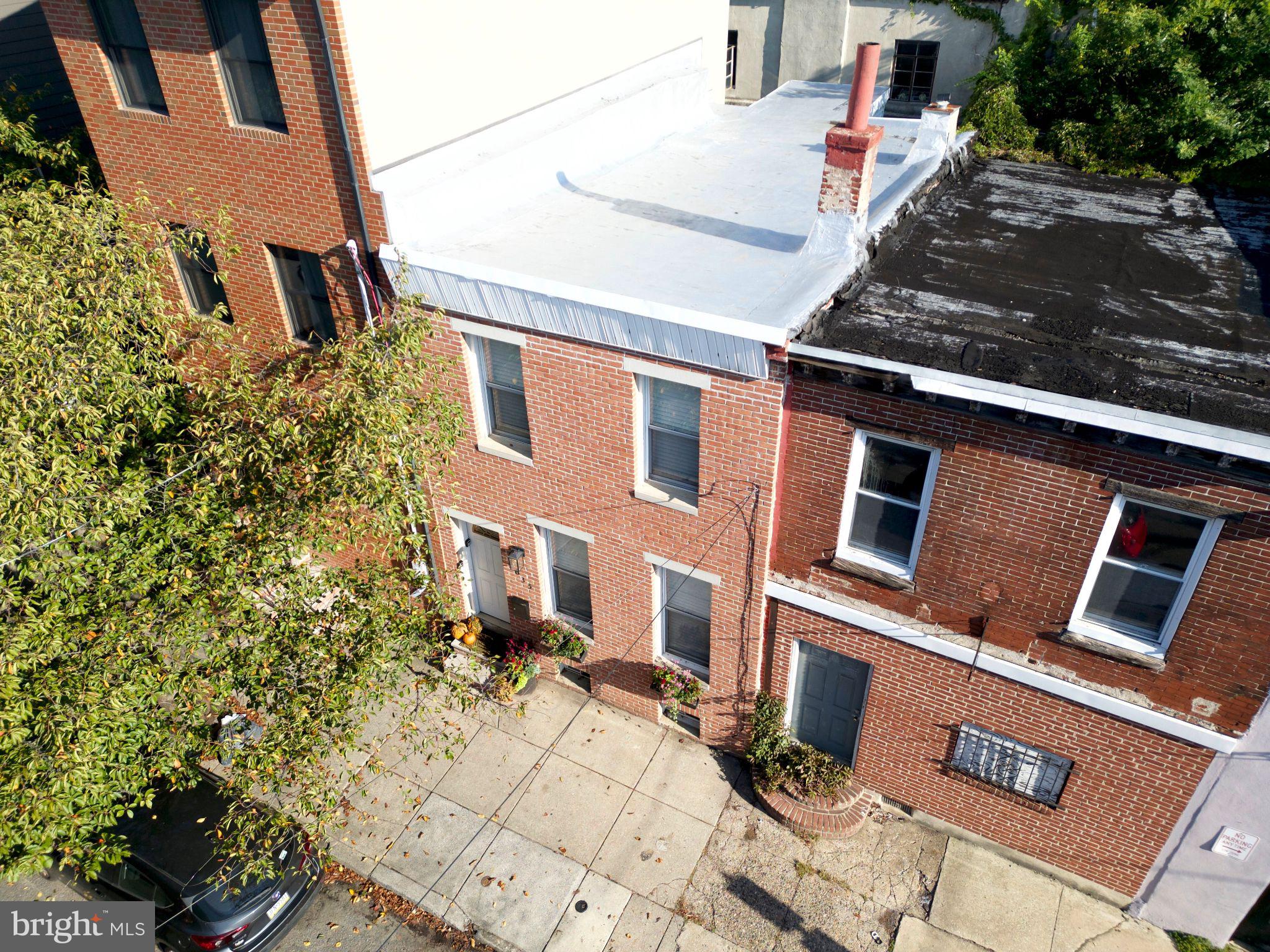 1635 Catharine St