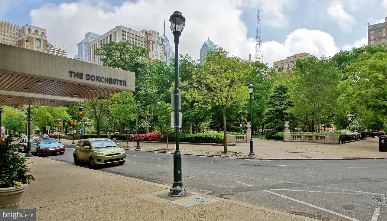 224 W RITTENHOUSE SQUARE 30 2105