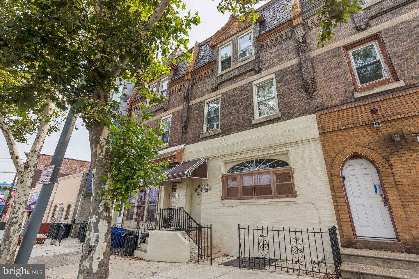 4712 Woodland Ave